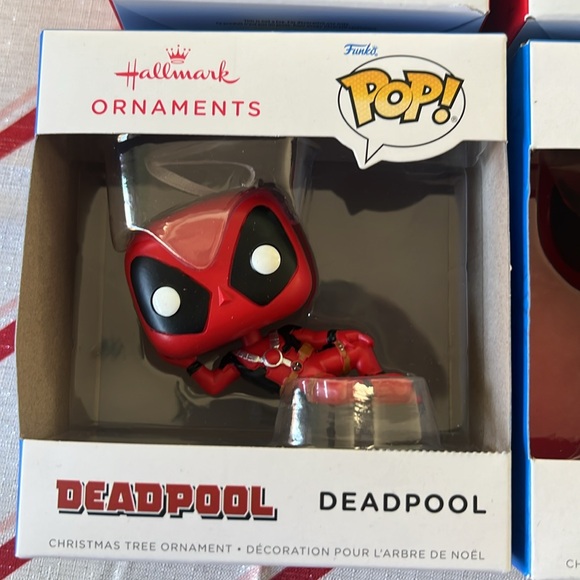 Wolverine and Deadpool Hallmark ornament set - Picture 3 of 6